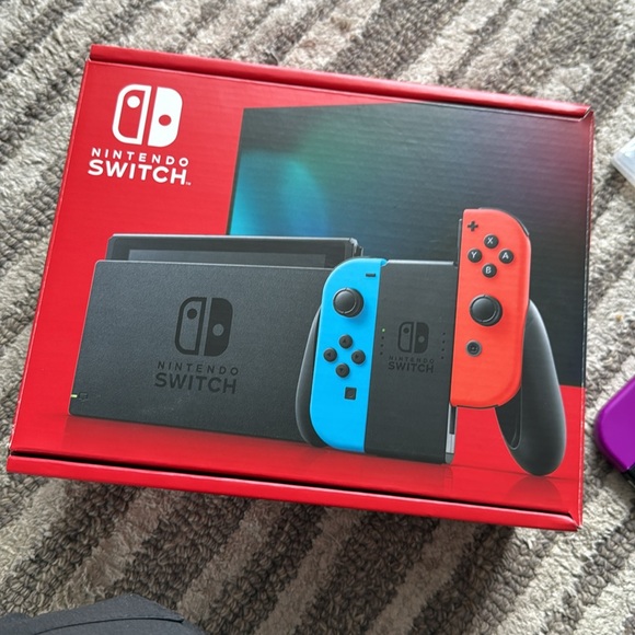 Nintendo Switch Console, Game, Extra Controllers - Picture 11 of 11